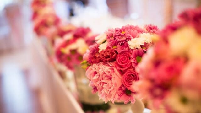 Close up view of wedding flowers in Vail, Colorado from Rose Petals Vail, showcasing when to book a florist for wedding, vail colorado florist, wedding florist near me, florist in vail, rose petals